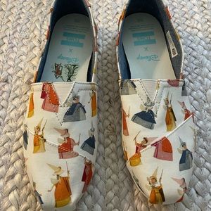 Disney Toms